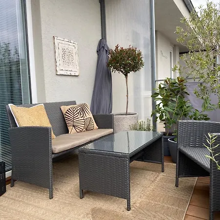 Maisonette With Terrace Apartment *
