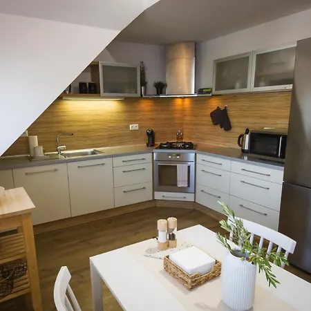 Maisonette With Terrace Апартаменты *